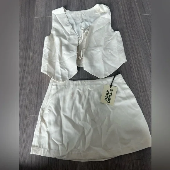 Daily Drills SET Resort Linen Skirt & Top - Picture 3 of 5